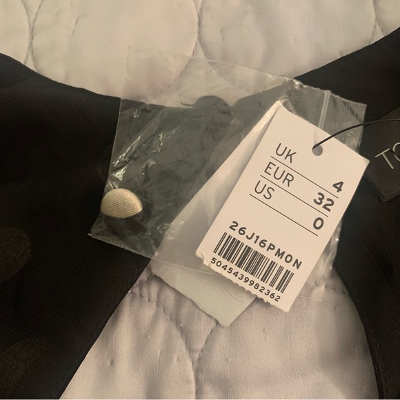 BNWT TOPSHOP black satin polka dot mini dress - Picture 4 of 6